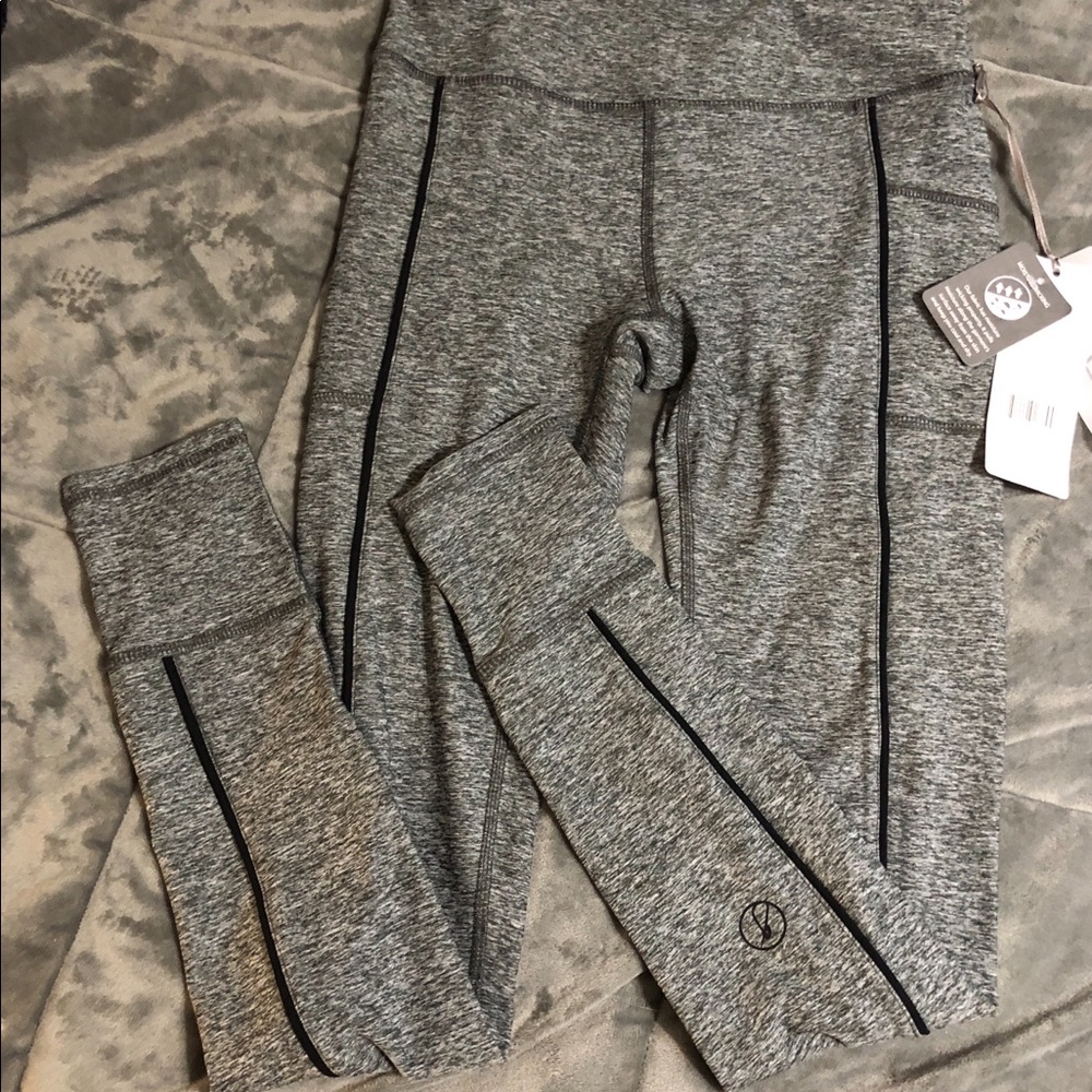 NWT leggings xs from GTX by gottex studio grey